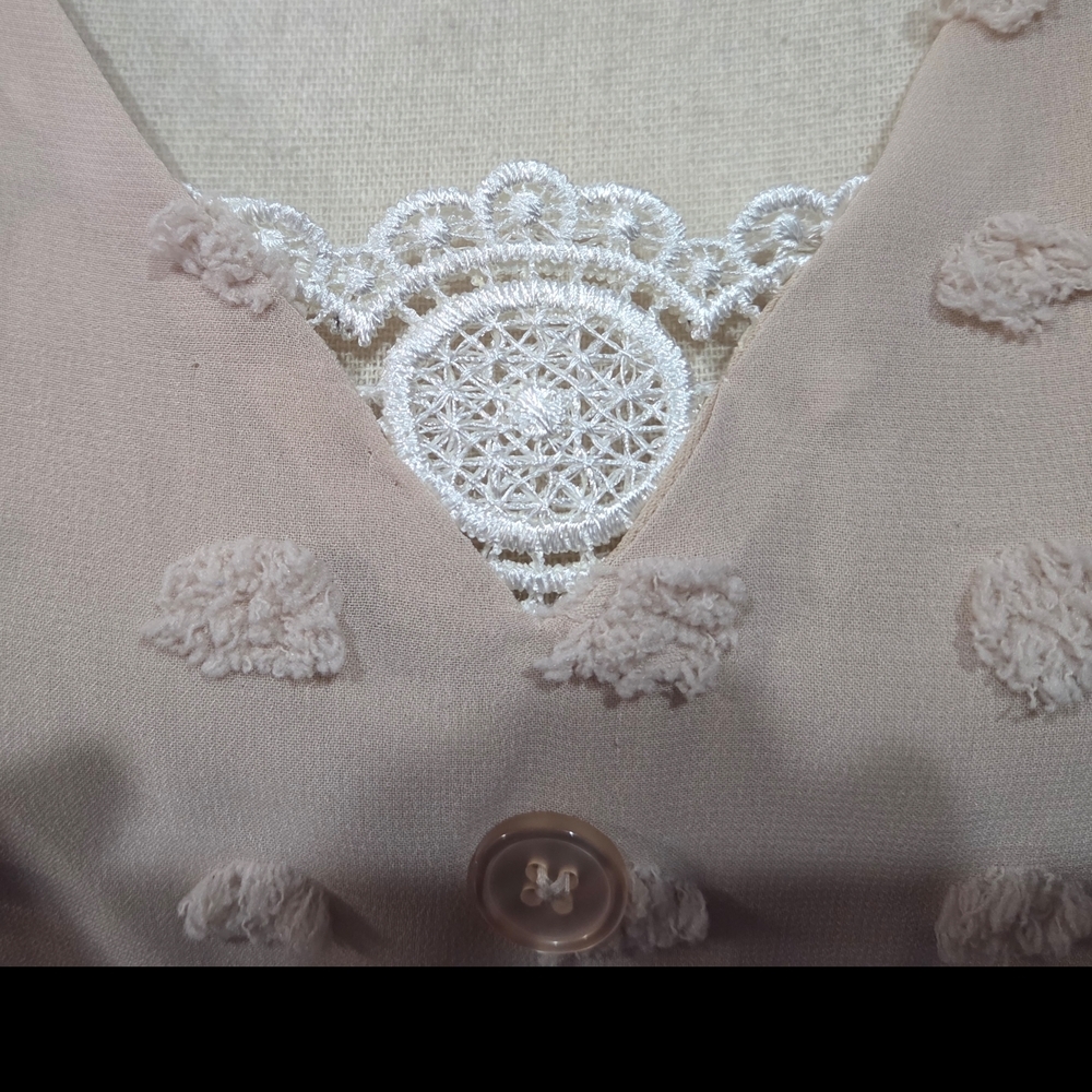 Robert Louis Beige Garment - Picture 3 of 8